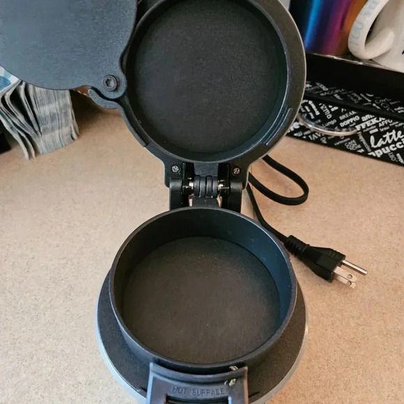 Hamilton-Beach  | Breakfast Sandwich Maker with Timer - Picture 8 of 16